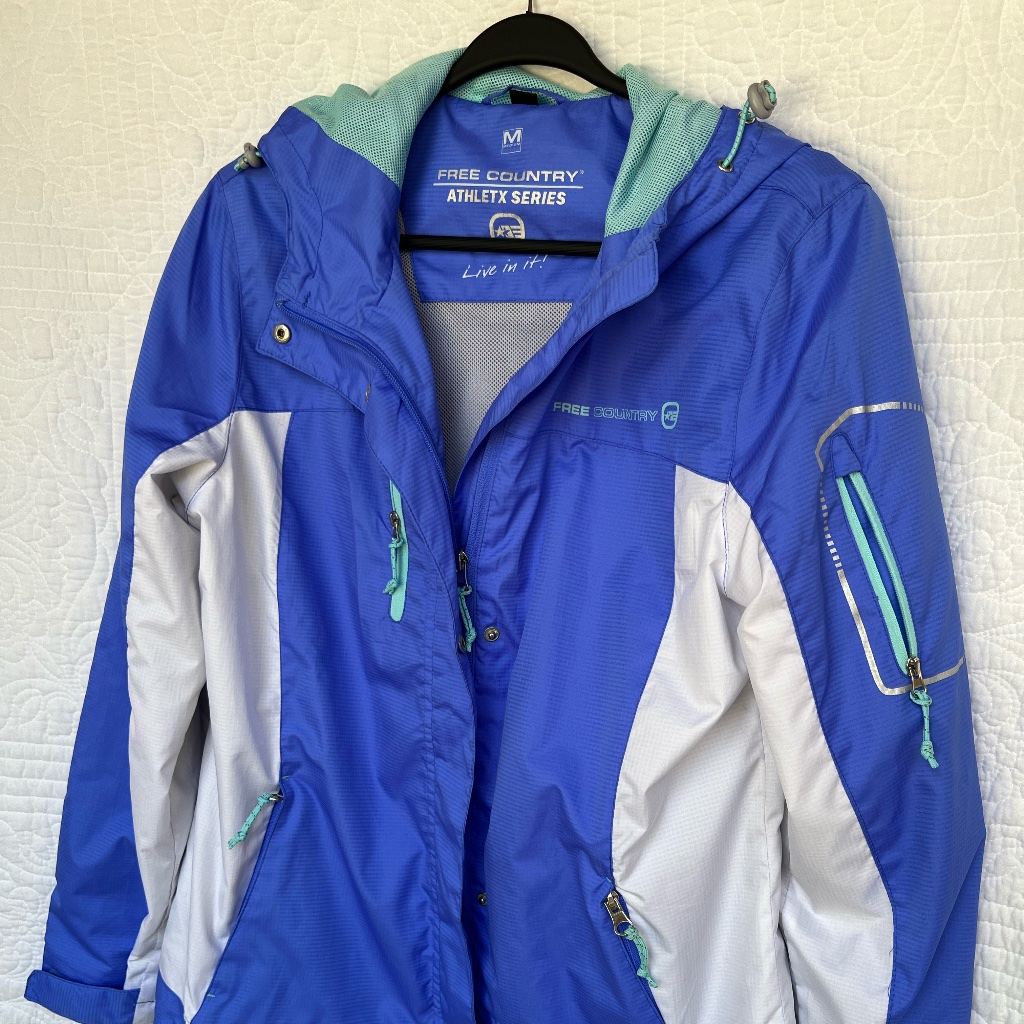 Rainjacket/Windbreaker